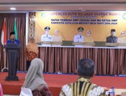 Dilepas Bupati dan Wabup, Bambang Suprianto Purnatugas
