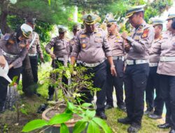 Dukung Program Tanam 21.000 Pohon, Ditlantas Polda Riau Lakukan Ini