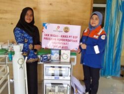 PT BSP Salurkan Alkes Perkuat Layanan Kesehatan Desa Lubuk Garam