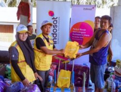 Indosat Ooredoo Hutchison Salurkan Bantuan dan Jaga Akses Komunikasi Korban Banjir di Langkat