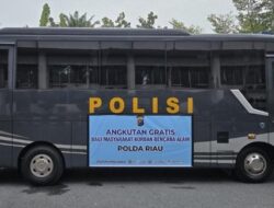 Polda Riau Sediakan Bus Gratis bagi Keluarga Korban Bencana Sumbar