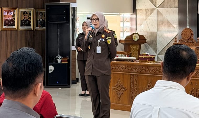 Kepala Kejari Pekanbaru, Silpia Rosalina.(ist)