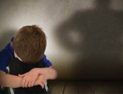 Sembunyi di Plafon Usai Sodomi Anak Tiri, Pria di Rupat Berhasil Diringkus Polisi