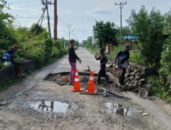 Vendor PLN Jalankan Tanggung Jawab Perbaiki Jalan Nelayan di Kepulauan Meranti