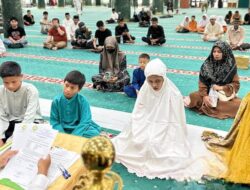 4 Mualaf Ini Ucap Syahadat di Masjid Raya An Nur Riau