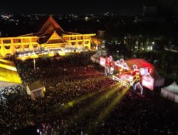 Sing Along Tanpa Henti, Juicy Luicy Berhasil Hipnotis Pengunjung RANS Carnival Pekanbaru