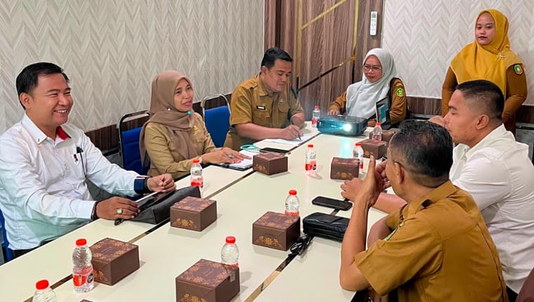 Direksi BUMD PT Bumi Meranti rapat bersama Bagian Ekonomi Setsakab Meranti