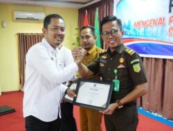 Undang 50 Kepala Sekolah, PWI Kepulauan Meranti Taja Pelatihan dan Seminar Jurnalistik